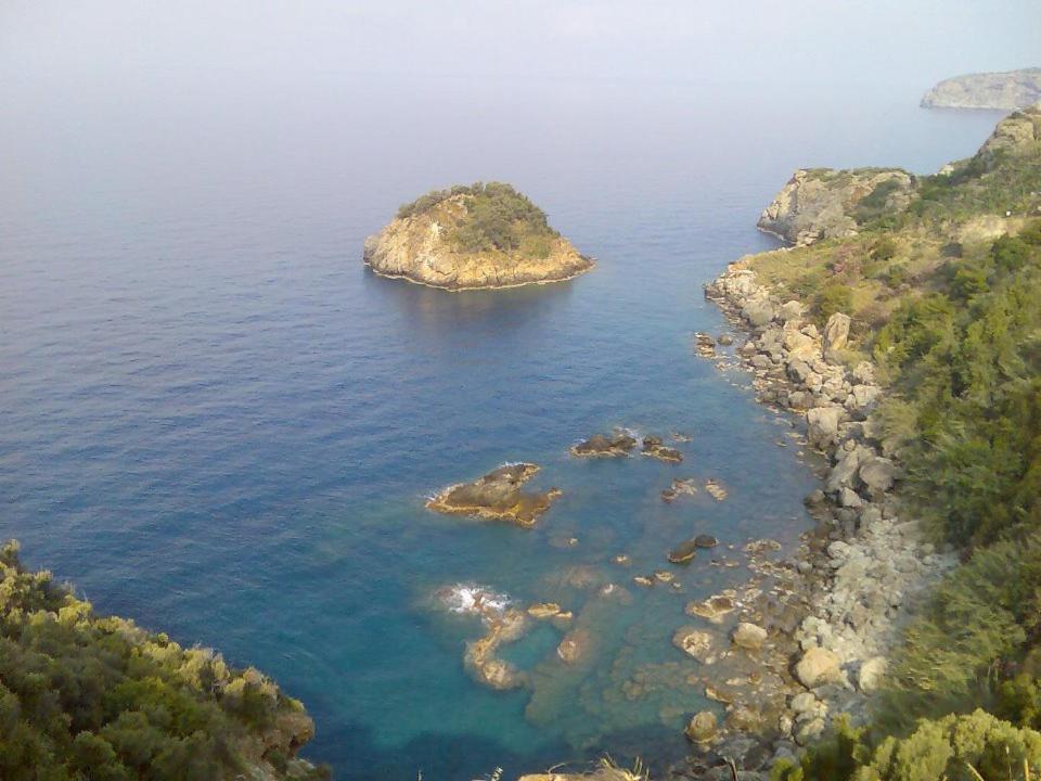 Zeytinada Pansiyon Ve Goezleme Guneykoy Buitenkant foto
