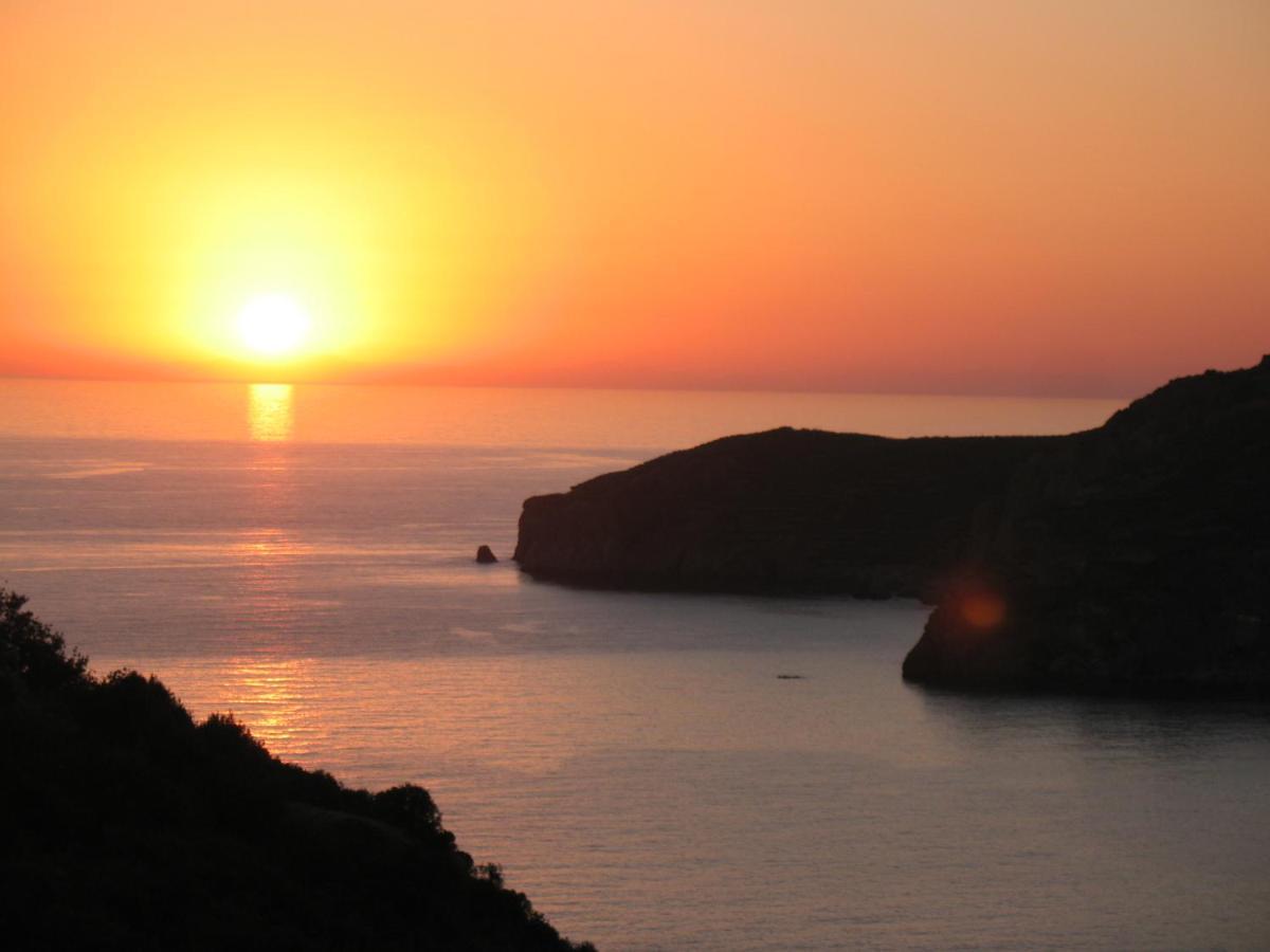 Zeytinada Pansiyon Ve Goezleme Guneykoy Buitenkant foto