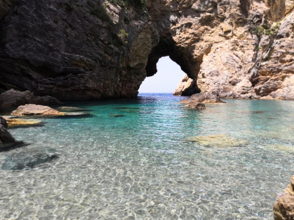Zeytinada Pansiyon Ve Goezleme Guneykoy Buitenkant foto